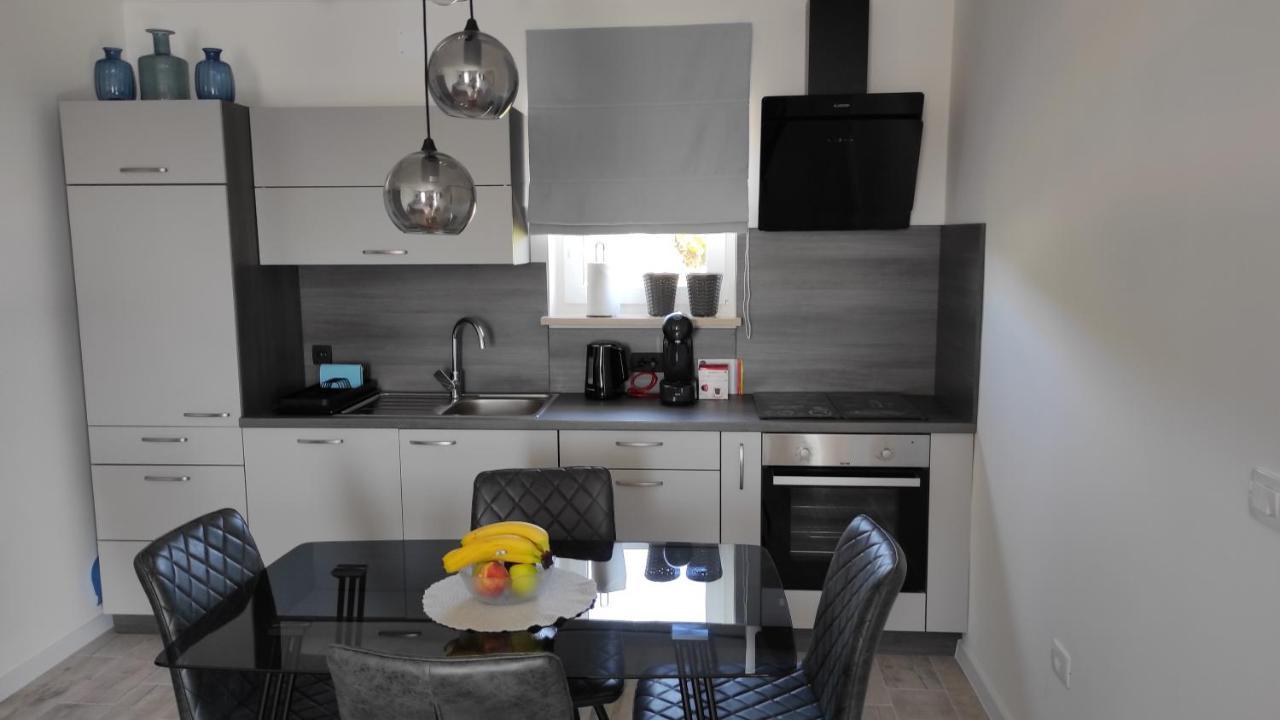 New Apartment Vivano V I D With Amazing View Zambratija  Eksteriør bilde